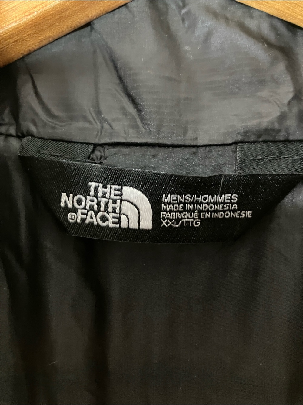 The North Face Black Thermoball Trekker Quilted Men's Vest Jacket Company Logo - Picture 4 of 10
